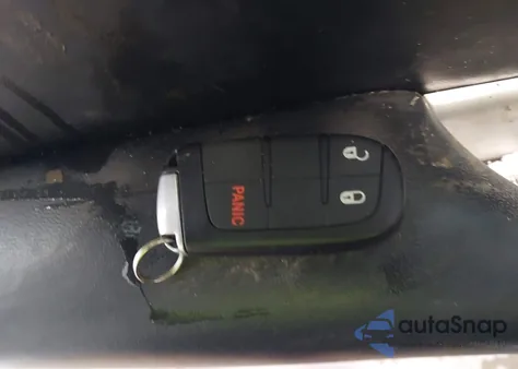 2017 Dodge Journey Sxt z USA, uszkodzony, nr VIN 3C4PDCBB7HT534677